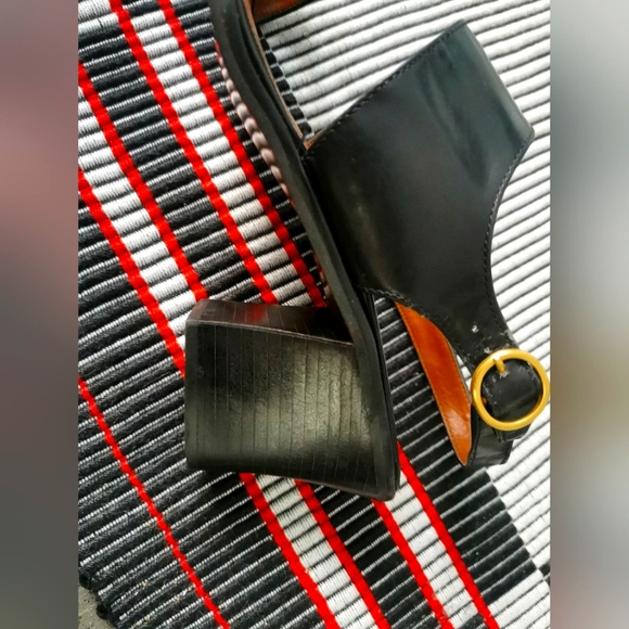 Leather sandals - Picture 7 of 7